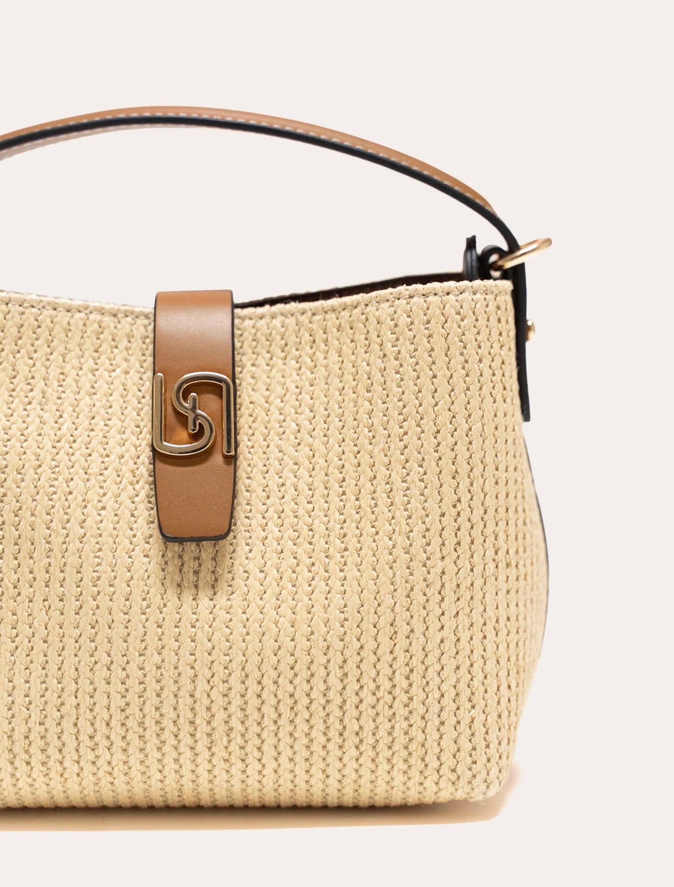 Amea Mini escape bag