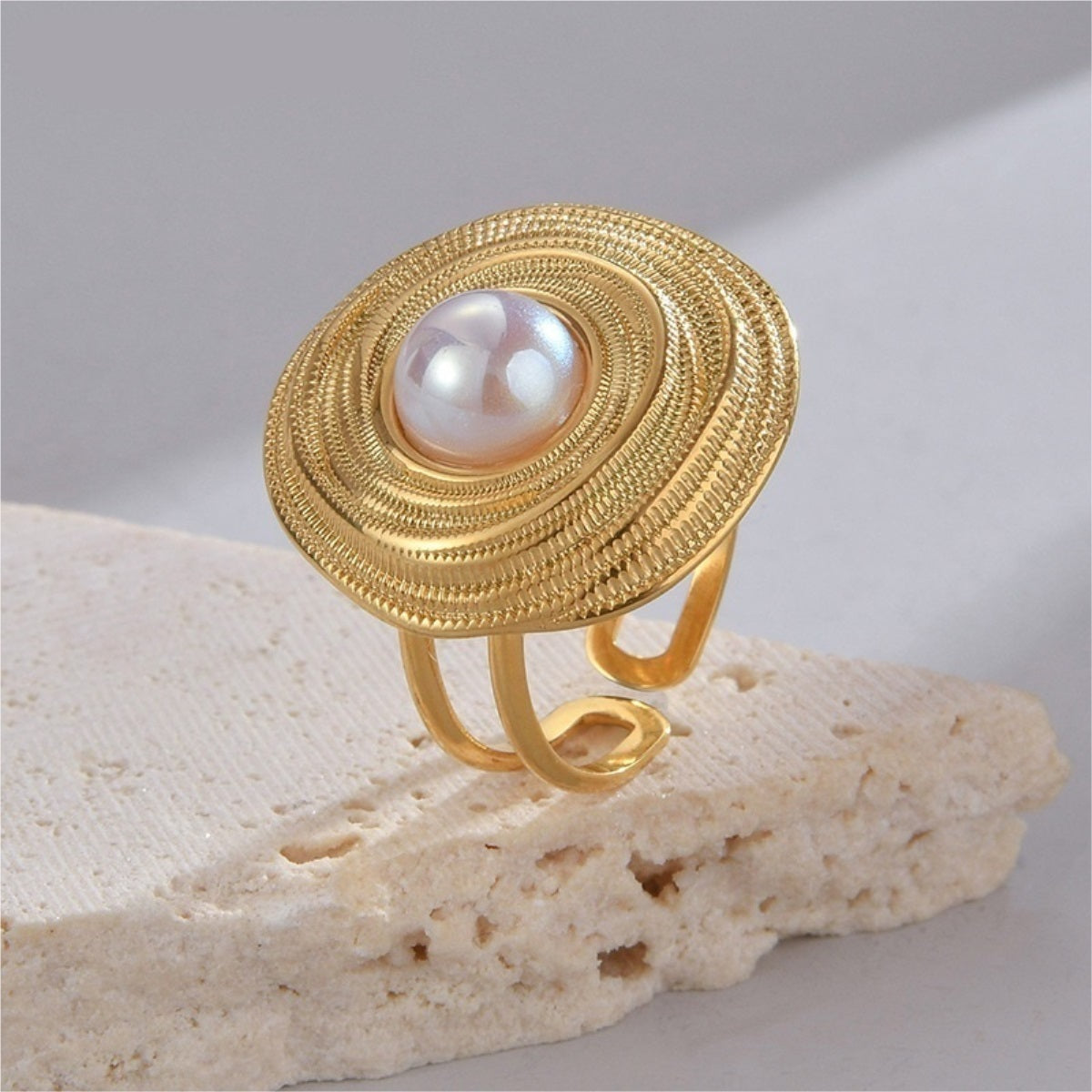 Pearl Glow Ring